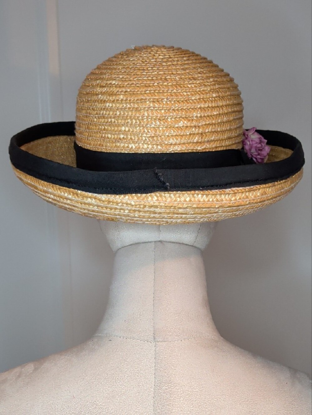 Vintage Tan Straw Sun Hat Bowler Black Ribbon Trim and Pink Flower - Picture 6 of 9